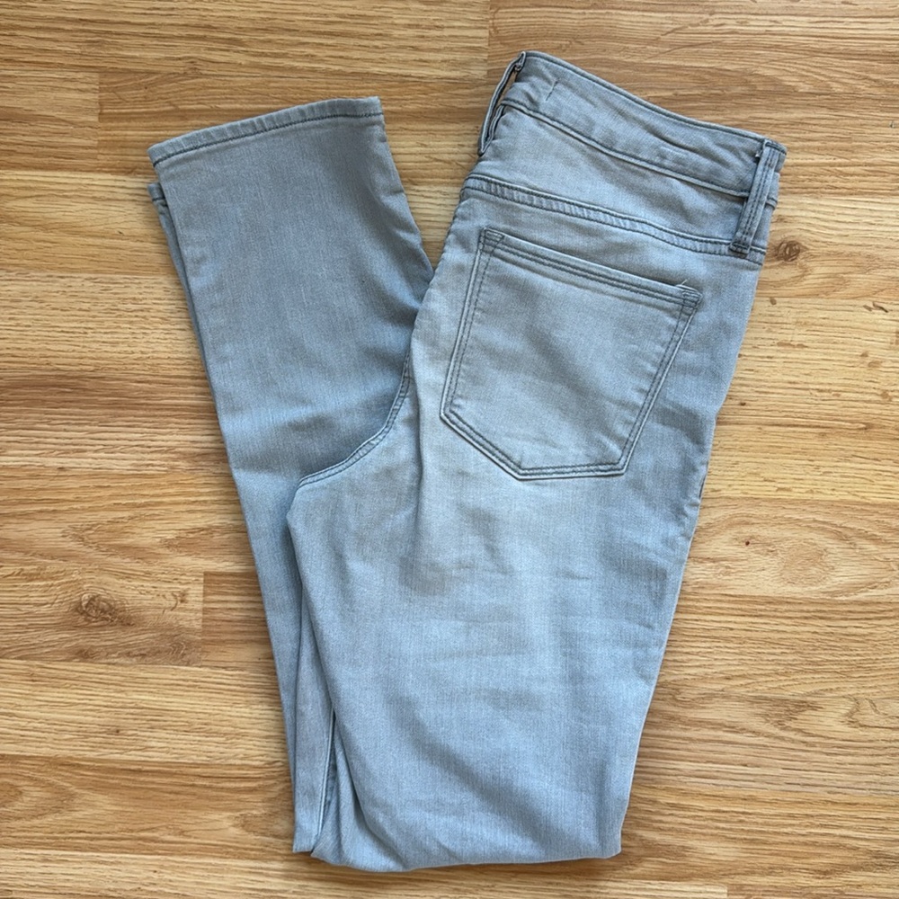 Athleta Gray soft wash denim pants ✨ size 6Tall